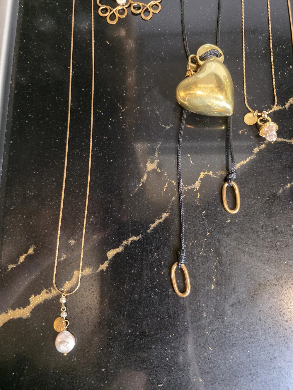 Gold And Siler Tone Women's Necklace, Bracelet And Earring Bundle - Picture 4 of 7